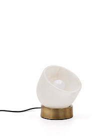 Настольная лампа Shenli из алебастра и металла с латунной отделкой