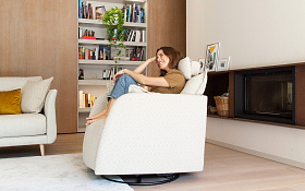 Кресло-реклайнер Nadia Relax с электроприводом (87)