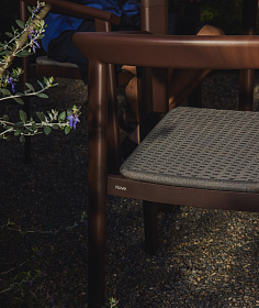 Уличный стул Erice из алюминия и шнура коричневого цвета