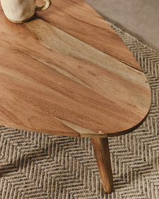 Журнальный столик Duvani из массива акации с выбеленной отделкой Ø110 x 60