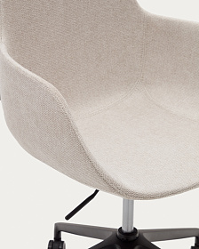 Рабочий стул Tissiana бежевого цвета, алюминиевые ножки с черной матовой отделкой