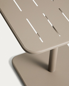 Уличный стол Brai из оцинкованной стали бежевого цвета, 70 x 70 см