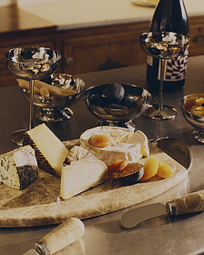 Сервировочная доска Adoma из мрамора и металла