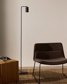 Напольный светильник Manie из металла с отделкой под черный чугун