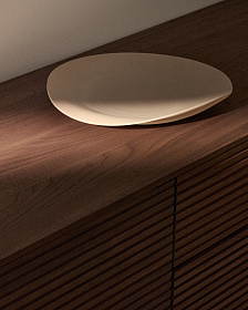 Керамический поднос Ebenor бежевого цвета Ø 30 см