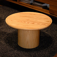 Приставной столик WABI SABI D60 см отделка натуральное дерево черный лак