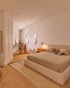 Ковер из шерсти Blart бежевого цвета с контрастной полосой по бокам 160 x 230 см