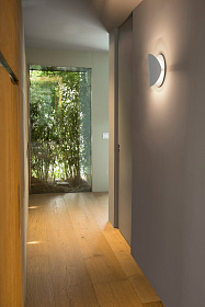 Бра Ovo белое