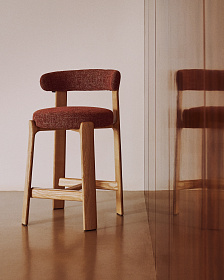 Полубарный стул Granite из терракотовой синели и ясеня с натуральной отделкой 65 см