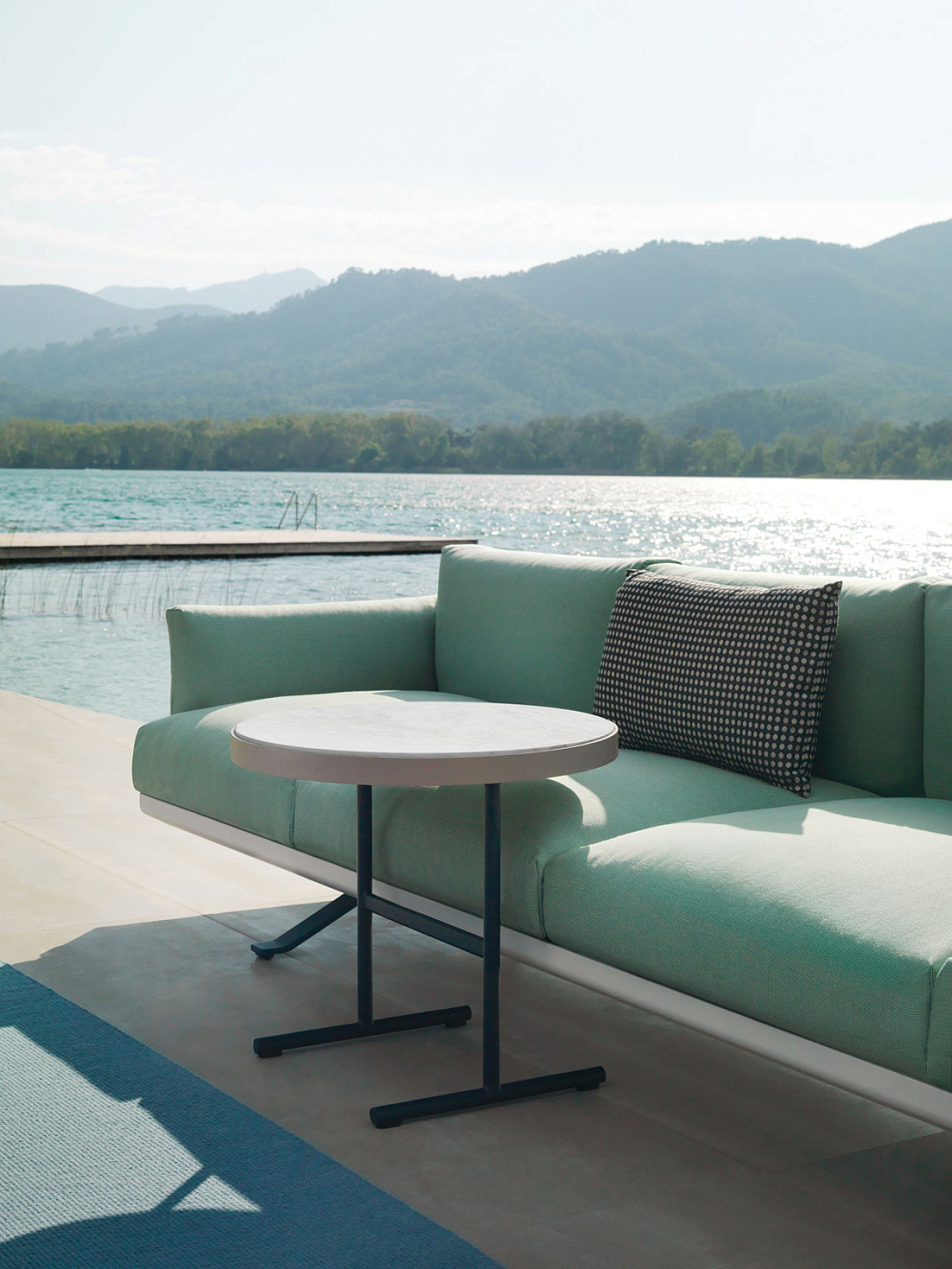 Диван 2-х местный Boma на 4 ножках KS2500200