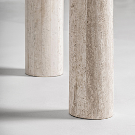 Обеденный стол Thiennes из травертина овальный