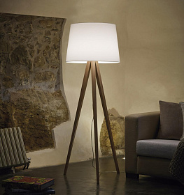 Торшер на 3-х ножках June