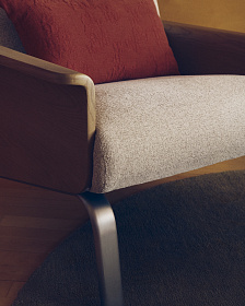 Кресло Amsen бежевое из дубовой фанеры со стальными ножками