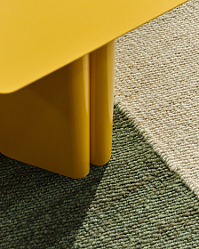 Столик Arvin из железа желтого цвета 42 x 42 см