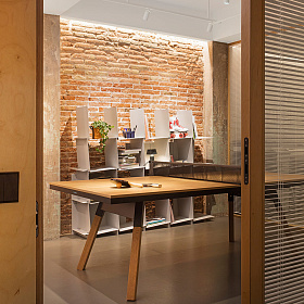 Стол для настольного тенниса You and Me Standard с деревянными ножками