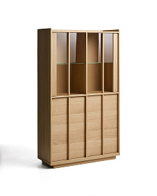 Витрина Onix из дубового шпона в натуральной отделке