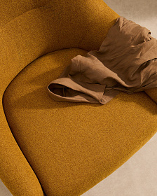 Кресло Candela горчичного цвета