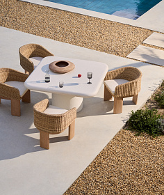 Уличный стол Addaia цемент, белый 135 x 135 см