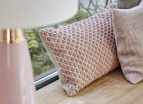 Подушка Raw розовая 70x40