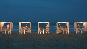 Обеденная зона на открытом воздухе