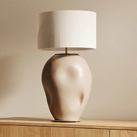 Настольная лампа Ural матовая латунь, керамика taupe с белым абажуром 801011/47