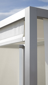 Диван уличный Tres под навесом