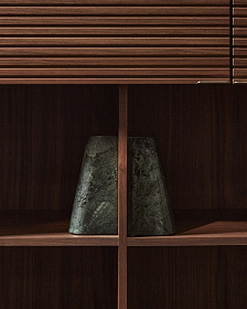 Подставка для книг Serela из зеленого мрамора