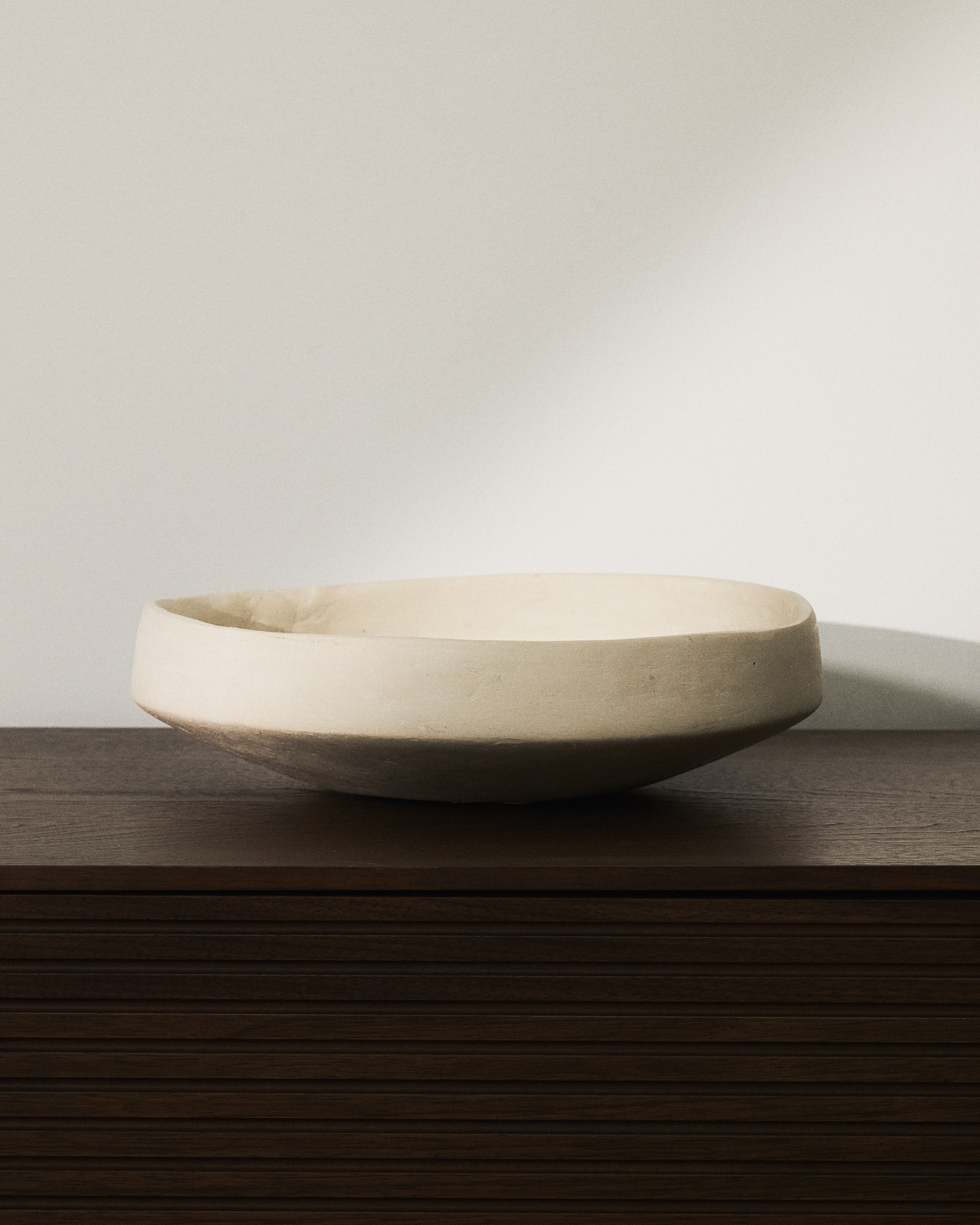 Кухонный поднос Mireni из папье-маше бежевый Ø 29 см