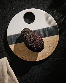 Круглая сервировочная доска Nivol из черно-белого мрамора и травертина