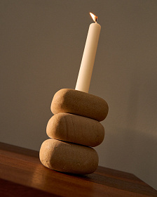 Подсвечник из бежевого песчаника Liren, 11 см