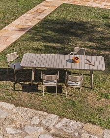 Раздвижной уличный стол Izola из алюминия с бежевой отделкой, 185 (235) x 100 см