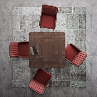 Стол для совещаний с опорой в лаке Artdeko 120 x 120