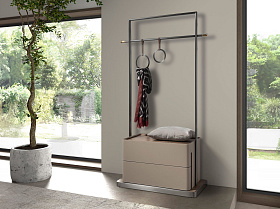 Вешалка для одежды 3282 из кожи, ореха и нержавеющей стали