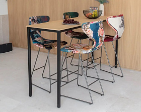 Полубарный стул Burt