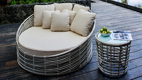 Уличный приставной стол Villa OFF WHITE