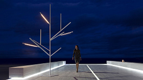 Уличный свеильник Blau дерево