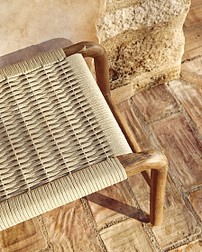 Скамейка Alipa из массива акации и веревки цвета экрю