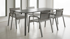 Обеденное кресло Stack Club