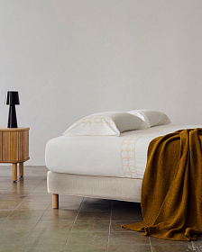 Основание кровати Ofelia со съемным чехлом бежевого цвета 180 x 200 см