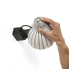 Настенный светильник Venice белого цвета в полоску ш200 1x E27