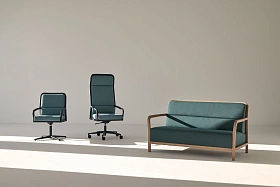 Кресло офисное Ilius стационарное черная алюминиевая крестовина на 4 опорах