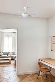 Белый потолочный вентилятор с освещением Hvar 24W