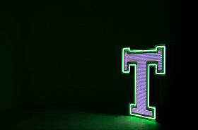 Напольный светильник LETTER Т GRAPHIC