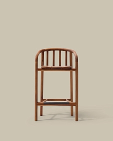 Полубарный стул для улицы Turqueta из дерева, высота 65 см