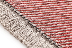 Подушка GL Diagonal миндально-красная 70x70