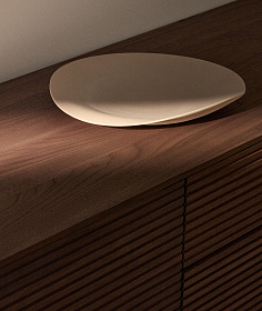 Керамический поднос Ebenor бежевого цвета Ø 30 см