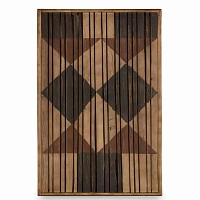 Картина на дереве с треугольниками и ромбами