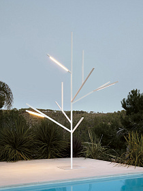 Уличный свеильник Blau дерево