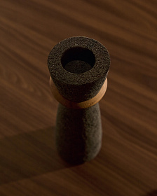 Naro Ваза из камня с кольцевыми деталями 30 см