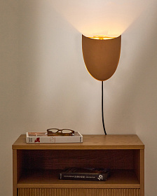 Настенный светильник Nibla из металла с терракотовым эффектом